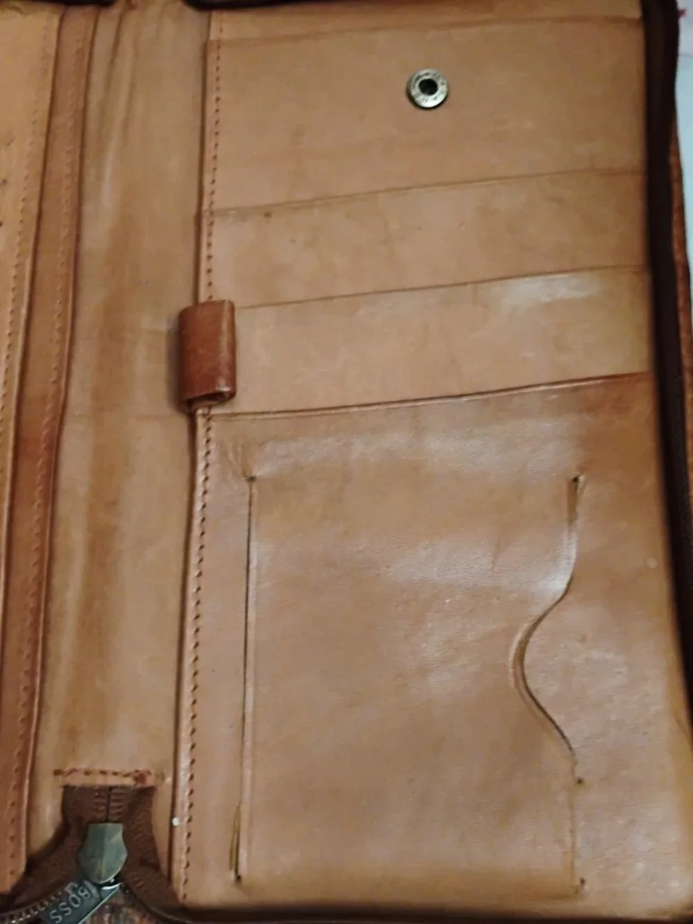 Men's Vintage Leather Travel Passport Holder and matching Small Wallet